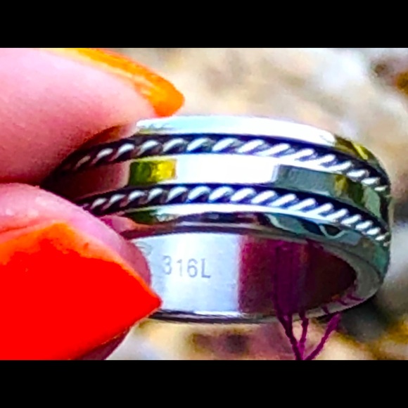 🌺 Quality Stainless Steel Ring Band Titanium - Picture 2 of 2